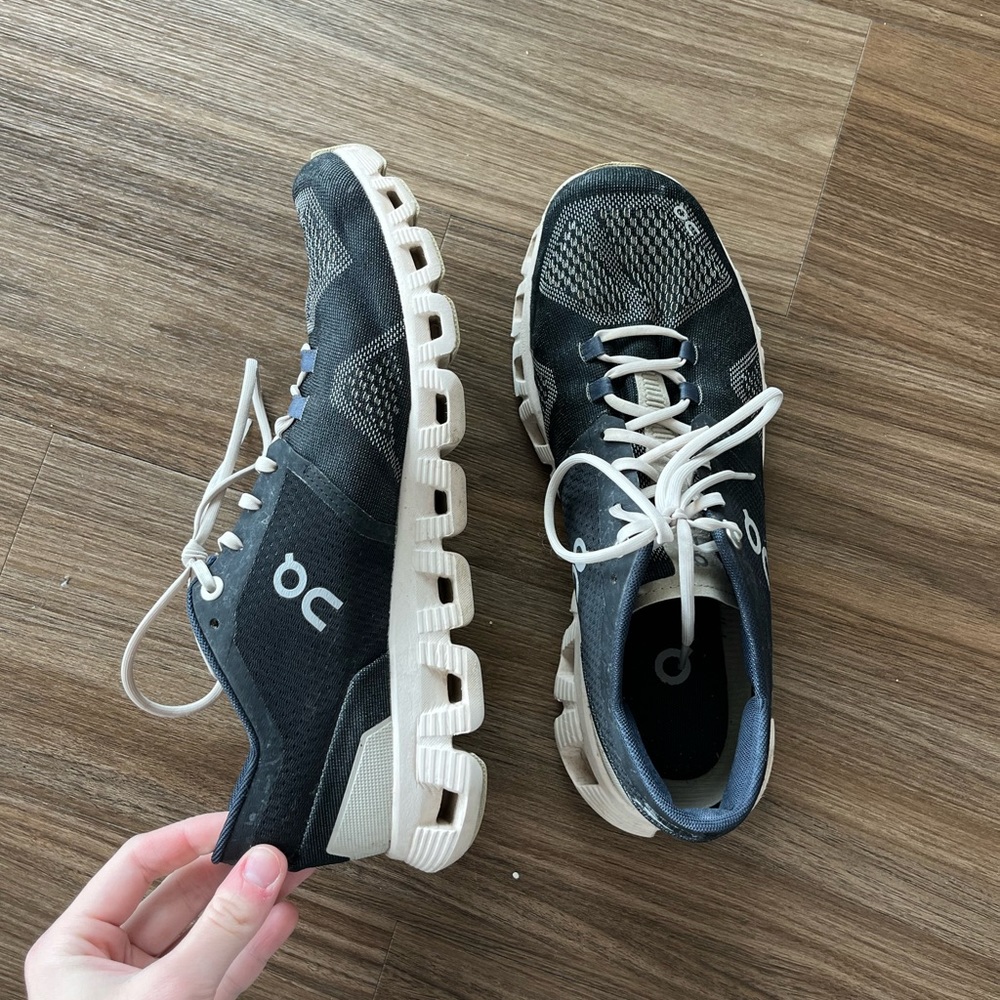 Women’s On Cloud X!